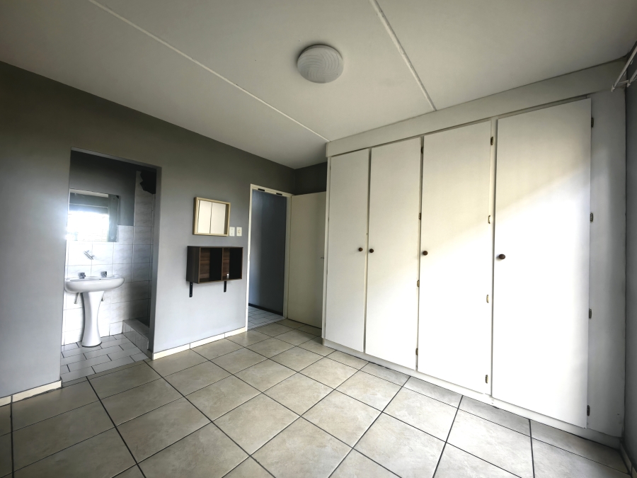 3 Bedroom Property for Sale in Safari Gardens North West